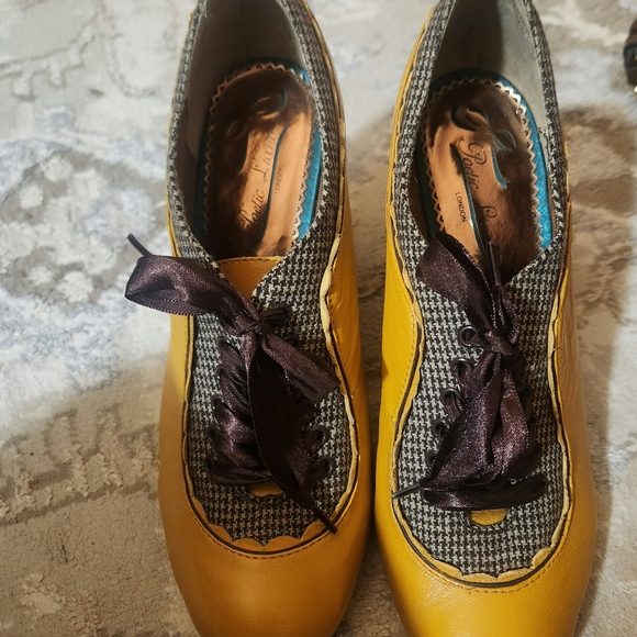 Poetic License Yellow Leather & Houndstooth Lace-Up Loafers - Picture 9 of 10